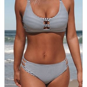 *NWT* BEACHSISSI Crisscross Bikini Set, Size L